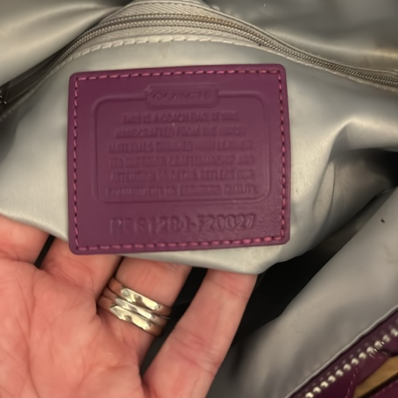Coach purple hand bag - Picture 7 of 9